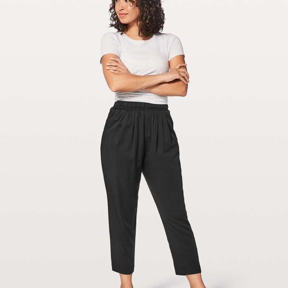 Lululemon Black Pleated Pants With Pockets Size 6 - Picture 2 of 12